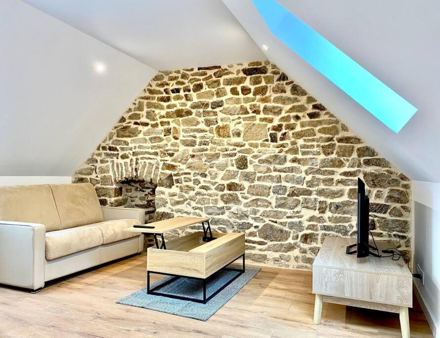 Appartement Renove Proche Gare Quimper Exterior foto